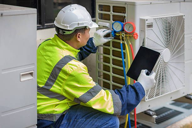 Professional Hvac Maintenance technician working in Trenton, MI